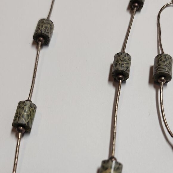Vintage JORDAN Sterling Silver and Green Snake Print Beaded Jewelry Set - Picture 5 of 6